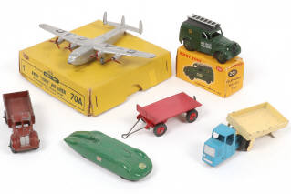 Lot 246 - DINKY TOYS (GB) (6)