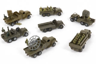 Lot 126 - FRANCE JOUETS (FRANCE) (7)