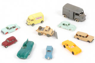 Lot 321 - DIVERS (10)