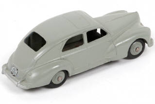 Lot 263 - DINKY TOYS (FRANCE) (1)