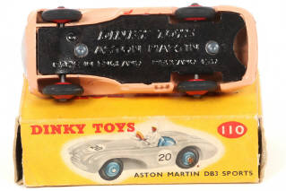 Lot 214 - DINKY TOYS (GB) (1)
