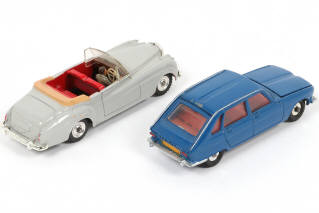 Lot 241 - DINKY TOYS (GB) (2)