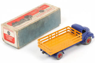 Lot 87 - DINKY TOYS (GB) (1)
