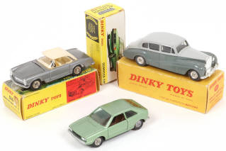 Lot 288 - DINKY TOYS (FRANCE) (3)