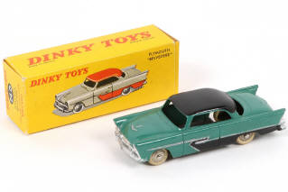 Lot 257 - DINKY TOYS (FRANCE) (1)