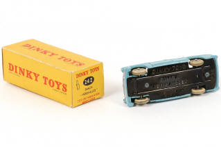 Lot 267 - DINKY TOYS (FRANCE) (1)