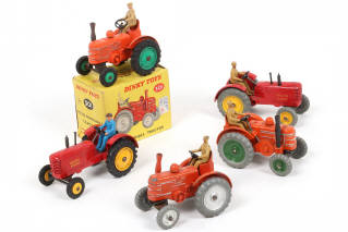 Lot 296 - DINKY TOYS (GB) (5)