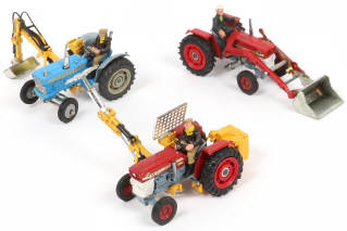 Lot 96 - CORGI TOYS (GB) (3)