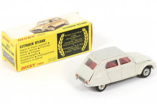Lot 251 - DINKY TOYS (FRANCE) (1)