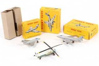 Lot 283 - DINKY TOYS (FRANCE) (3)