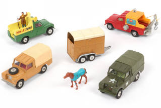 Lot 172 - CORGI TOYS (GB) (5)