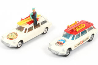 Lot 163 - CORGI TOYS (GB) (2)