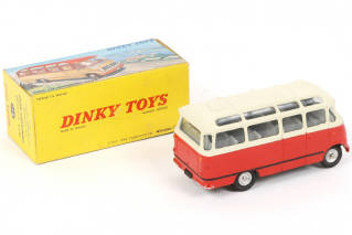 Lot 92 - DINKY TOYS (FRANCE) (1)