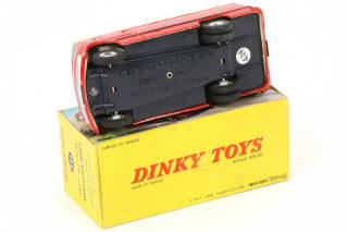 Lot 92 - DINKY TOYS (FRANCE) (1)