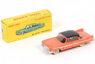 Lot 268 - DINKY TOYS (FRANCE) (1)
