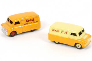 Lot 191 - DINKY TOYS (GB) (2)