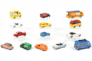 Lot 312 - DIVERS (14)