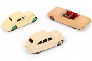 Lot 244 - DINKY TOYS (GB) (3)