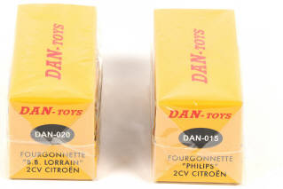 Lot 302 - DAN-TOYS (FRANCE) (2)