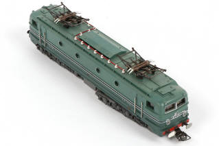 Lot 37 - HORNBY 'HO' (1)