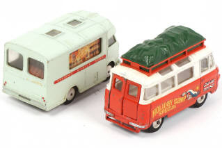 Lot 138 - CORGI TOYS (GB) (2)