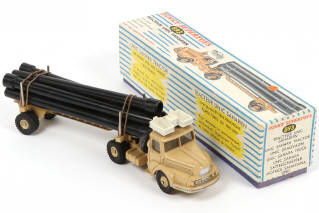 Lot 269 - DINKY TOYS (FRANCE) (1)