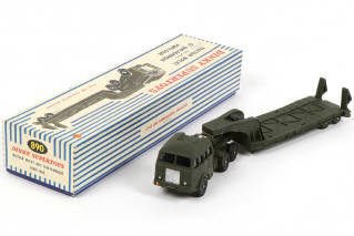 Lot 268 - DINKY TOYS (FRANCE) (1)