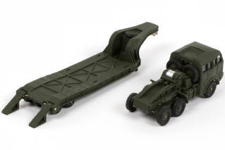 Lot 268 - DINKY TOYS (FRANCE) (1)
