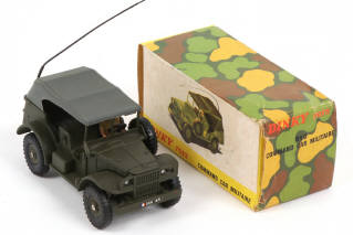 Lot 263 - DINKY TOYS (FRANCE) (1)