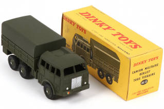 Lot 260 - DINKY TOYS (FRANCE) (1)