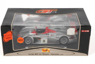 Lot 36 - MAISTO (CHINE) (2)