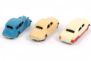 Lot 231 - DINKY TOYS (GB) (3)