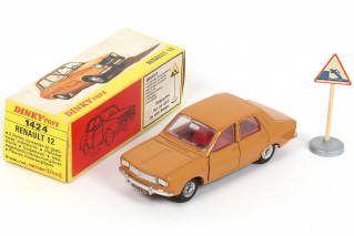 Lot 238 - DINKY TOYS (FRANCE) (1)