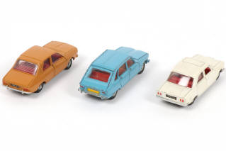 Lot 272 - DINKY TOYS (FRANCE) (3)