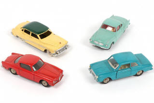Lot 276 - DINKY TOYS (FRANCE) (4)