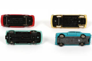 Lot 276 - DINKY TOYS (FRANCE) (4)