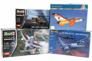 Lot 321 - REVELL (ALLEMAGNE) (4)