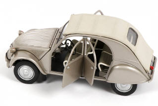 Lot 113 - FRANKLIN MINT (USA) (1)