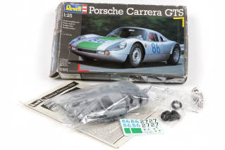 Lot 315 - REVELL (USA) (4)