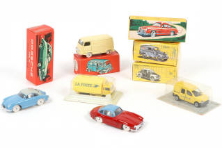 Lot 295 - DIVERS (7)