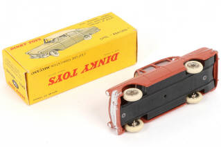 Lot 256 - DINKY TOYS (FRANCE) (1)
