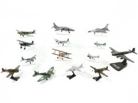 Lot 45 - DIVERS (14)