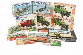 Lot 176 - DIVERS (15)