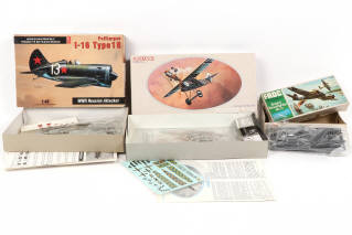 Lot 170 - DIVERS (9)
