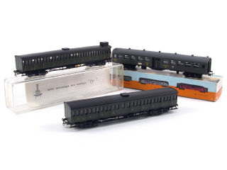 Lot 139 - S.M.C.F. 'HO' & FRANCE TRAINS (3)