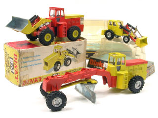 Lot 588 - DINKY TOYS GB (3)