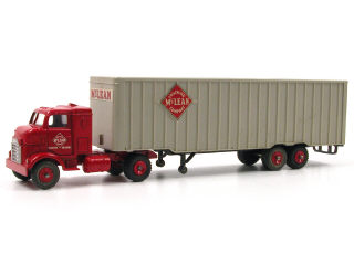 Lot 556 - DINKY TOYS GB (1)