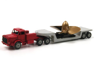 Lot 562 - DINKY TOYS GB (1)