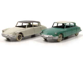 Lot 704 - DINKY TOYS FRANCE (2)