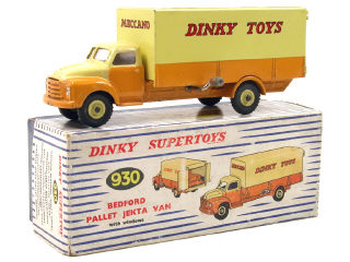 Lot 549 - DINKY TOYS GB (1)